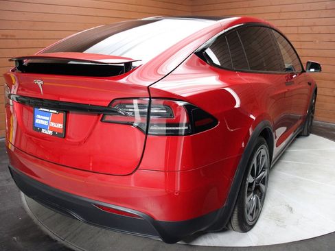 Used 2023 Tesla Model X image 17