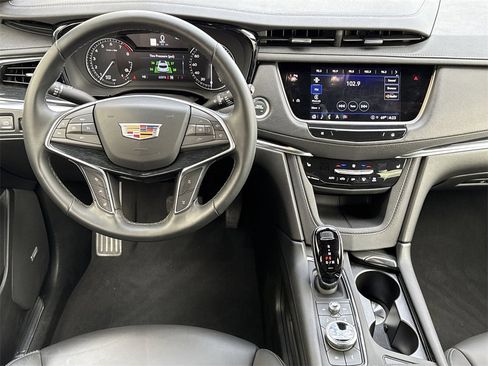 Certified 2025 Cadillac XT5 Premium Luxury image 23