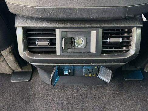 Used 2023 Ford F150 Lariat image 39