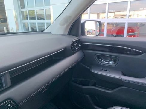 Used 2024 Honda Pilot EX-L image 18
