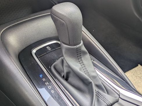 Used 2025 Toyota Corolla LE FWD image 17