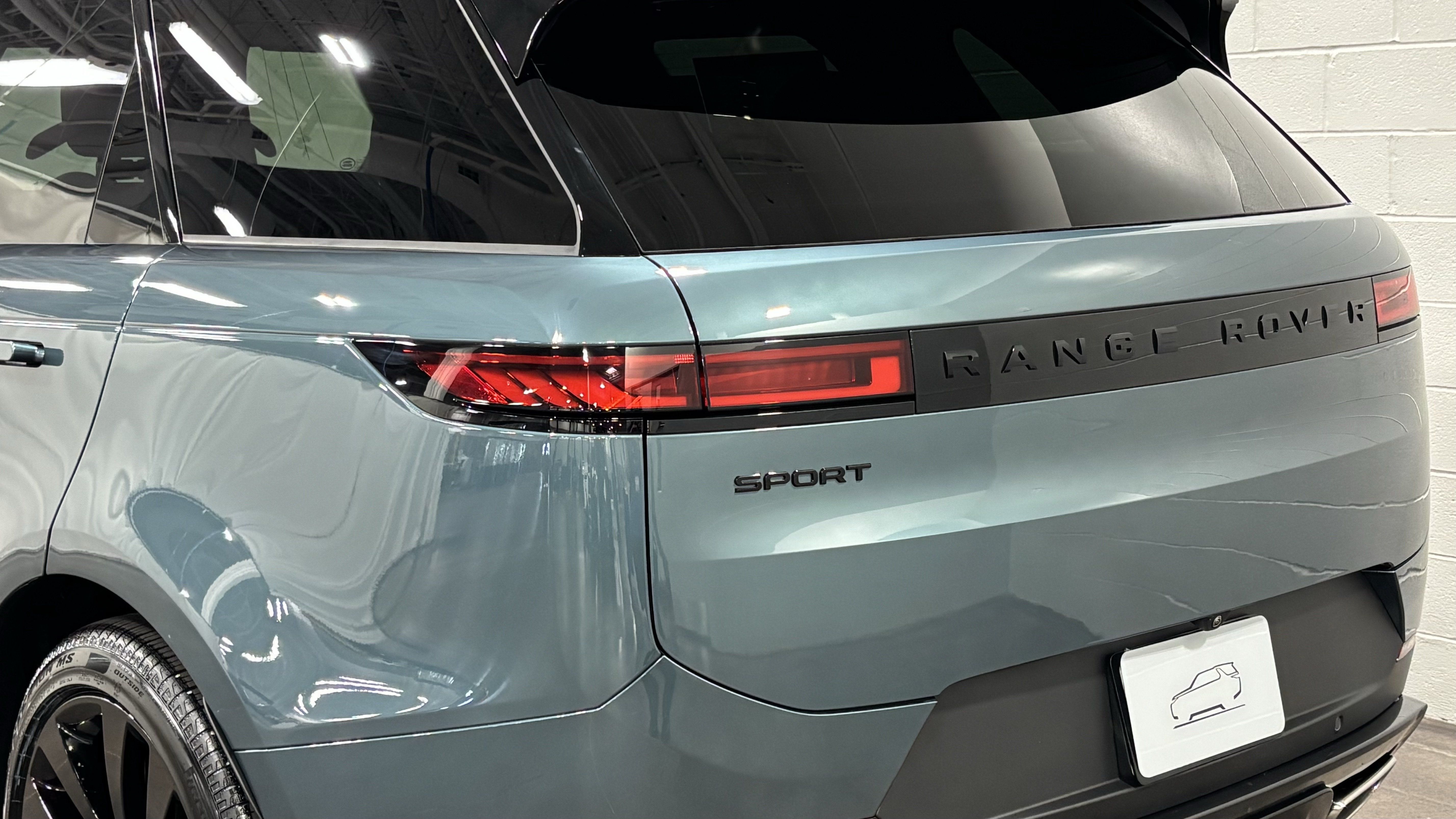 New 2026 Land Rover Range Rover Sport SE AWD/4WD image 17