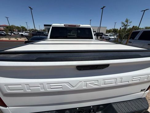 Used 2019 Chevrolet Silverado 1500 LT Trail Boss AWD/4WD image 9