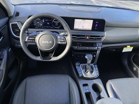 New 2026 Kia Seltos SX image 8