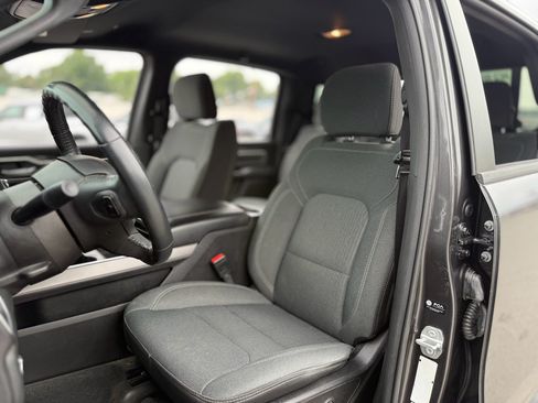 Used 2022 RAM 1500 Big Horn AWD/4WD image 20