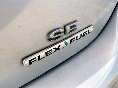Used 2014 Ford Focus SE FWD image 30