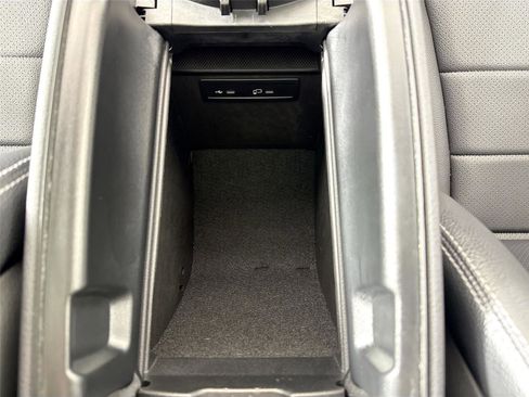 Used 2021 Mercedes-Benz GLC 300 image 33