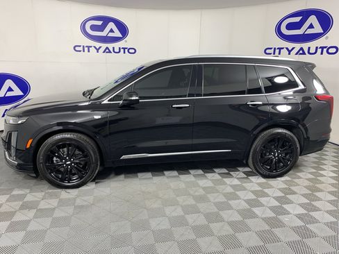 Used 2022 Cadillac XT6 Premium Luxury FWD image 6