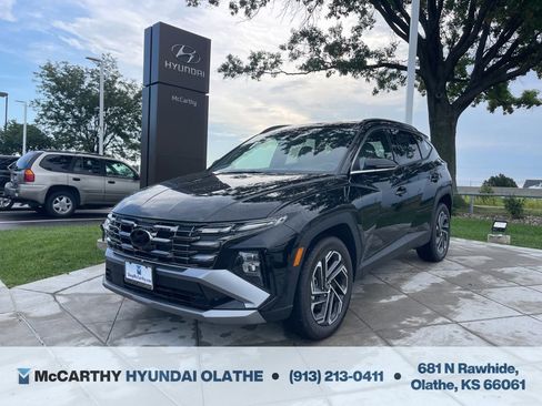 Certified 2025 Hyundai Tucson Limited image 1