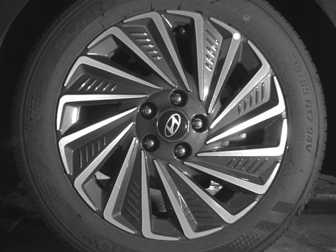 Used 2025 Hyundai Sonata SEL FWD image 14
