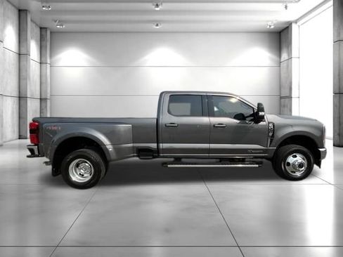 Used 2026 Ford F350 Lariat AWD/4WD image 9