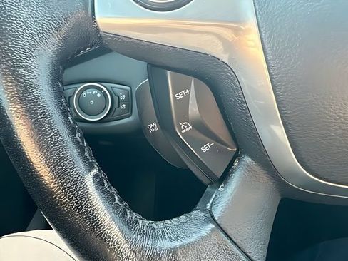 Used 2015 Ford Escape Titanium FWD image 20