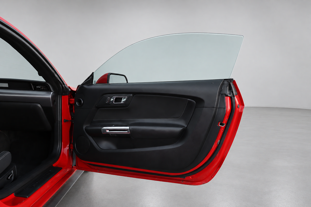 Used 2017 Ford Mustang GT RWD image 13