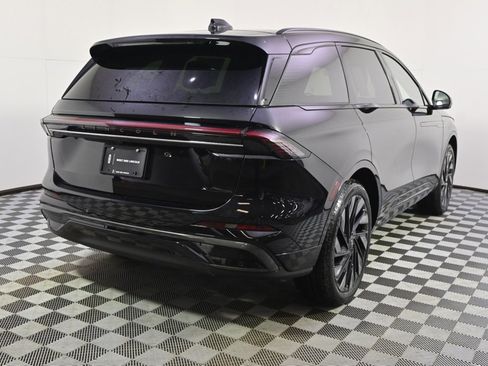 New 2026 Lincoln Nautilus Reserve image 6