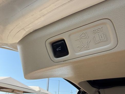 Used 2020 Lincoln Navigator L Reserve w/ Equipment Group 208A Reserve AWD/4WD image 28