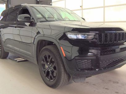 Used 2024 Jeep Grand Cherokee L Laredo