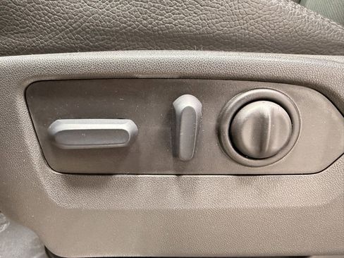 Used 2023 GMC Sierra 3500 Denali image 34