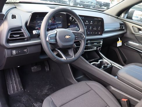 New 2026 Chevrolet Traverse LT w/ LPO, Floor Liner Package image 5