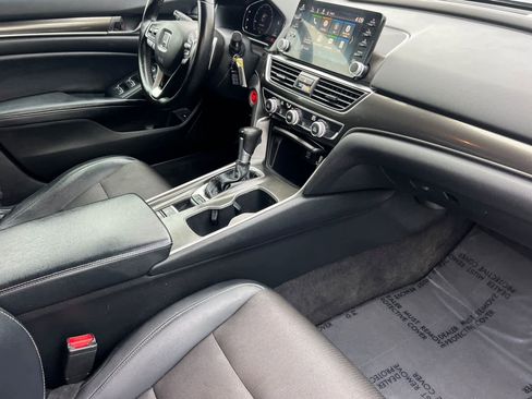 Used 2018 Honda Accord Sport image 15