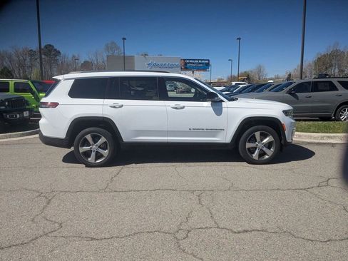 Used 2022 Jeep Grand Cherokee L Limited image 6