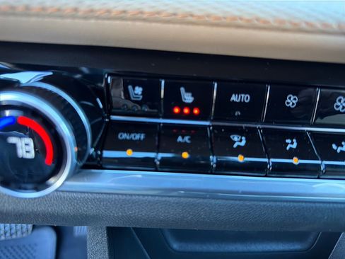 New 2026 Chevrolet Equinox ACTIV w/ Convenience Package III image 33