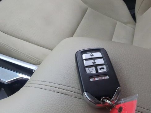 Used 2016 Honda Accord EX image 14