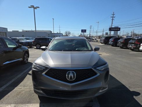 Used 2023 Acura MDX SH-AWD image 3