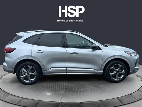 Used 2023 Ford Escape ST-Line w/ Tech Pack #1 AWD/4WD image 6