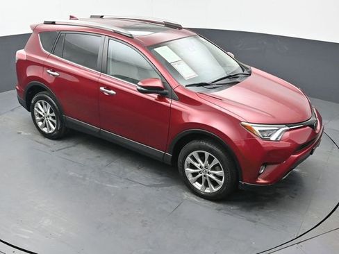 Used 2018 Toyota RAV4 Limited image 46