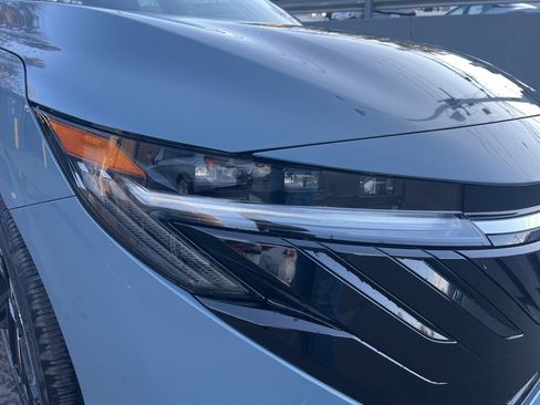 New 2026 Nissan Sentra SR w/ SR Premium Package FWD image 13