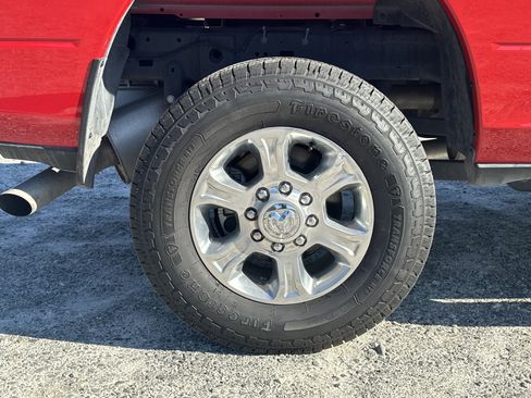 Used 2024 RAM 2500 Big Horn w/ Sport Appearance Package image 15