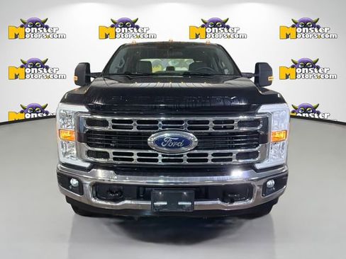 Used 2024 Ford F250 XLT AWD/4WD image 2