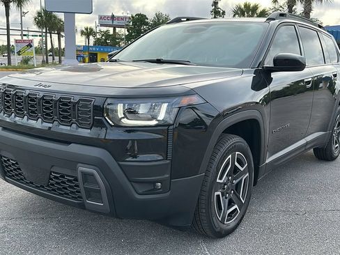 New 2026 Jeep Cherokee Laredo AWD/4WD image 2
