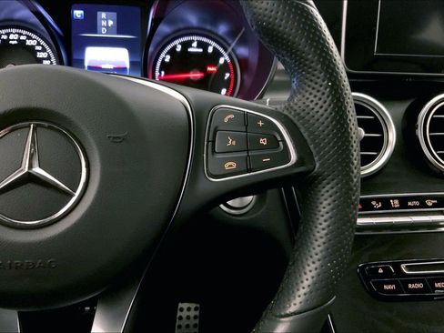 Used 2018 Mercedes-Benz GLC 300 4MATIC image 19