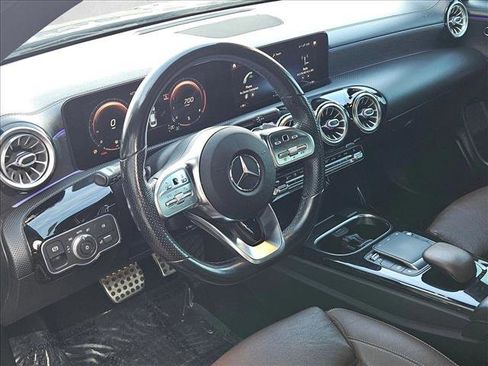 Used 2021 Mercedes-Benz CLA 250 image 10
