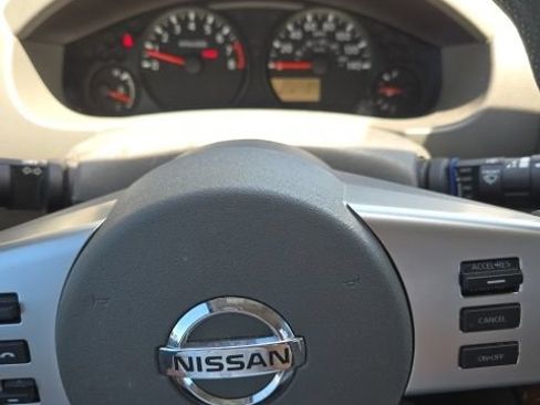 Used 2020 Nissan Frontier SV w/ Midnight Edition Floor Mats RWD image 14