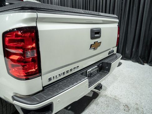 Used 2015 Chevrolet Silverado 1500 High Country w/ High Country Premium Package RWD image 6