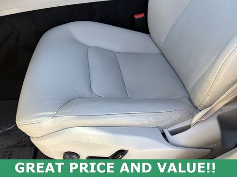 Used 2019 Volvo XC60 T5 Momentum image 29