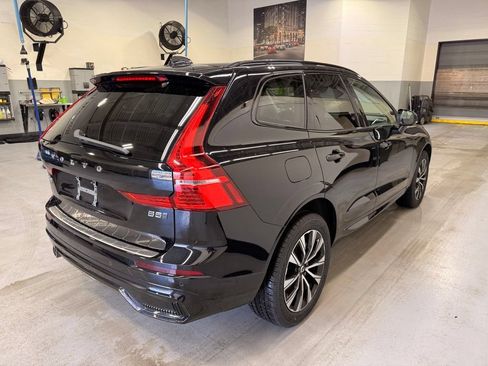 Used 2023 Volvo XC60 B5 Plus w/ Protection Package Premier AWD/4WD image 5