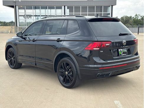Used 2022 Volkswagen Tiguan SE R-Line AWD/4WD image 6