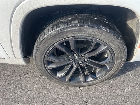 Used 2022 Jeep Grand Wagoneer Series II image 15