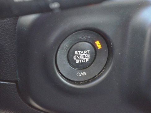 Used 2021 Jeep Wrangler Unlimited Sahara image 27