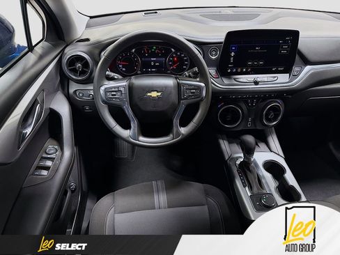 Used 2023 Chevrolet Blazer LT w/ Convenience Package FWD image 21