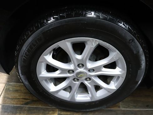 Used 2020 Chevrolet Equinox LT FWD image 26
