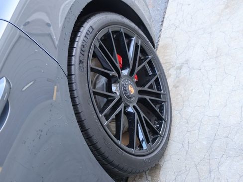 Used 2025 Porsche Panamera GTS image 43