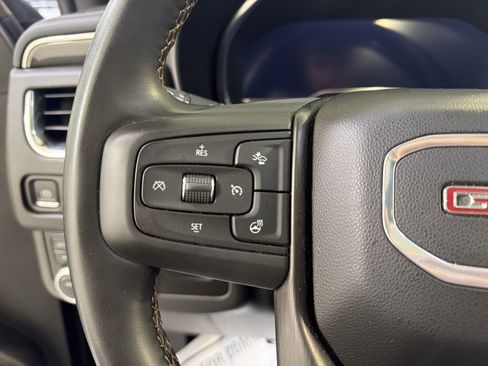 Used 2024 GMC Yukon AT4 w/ Technology Package AWD/4WD image 14