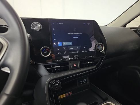 Used 2025 Lexus NX 250 FWD w/ Accessory Package (K3) image 20
