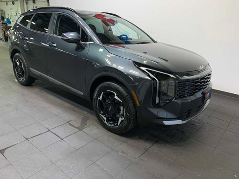 New 2026 Kia Sportage EX image 2