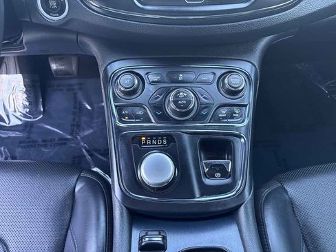 Used 2015 Chrysler 200 S w/ Navigation & Sound Group I image 24