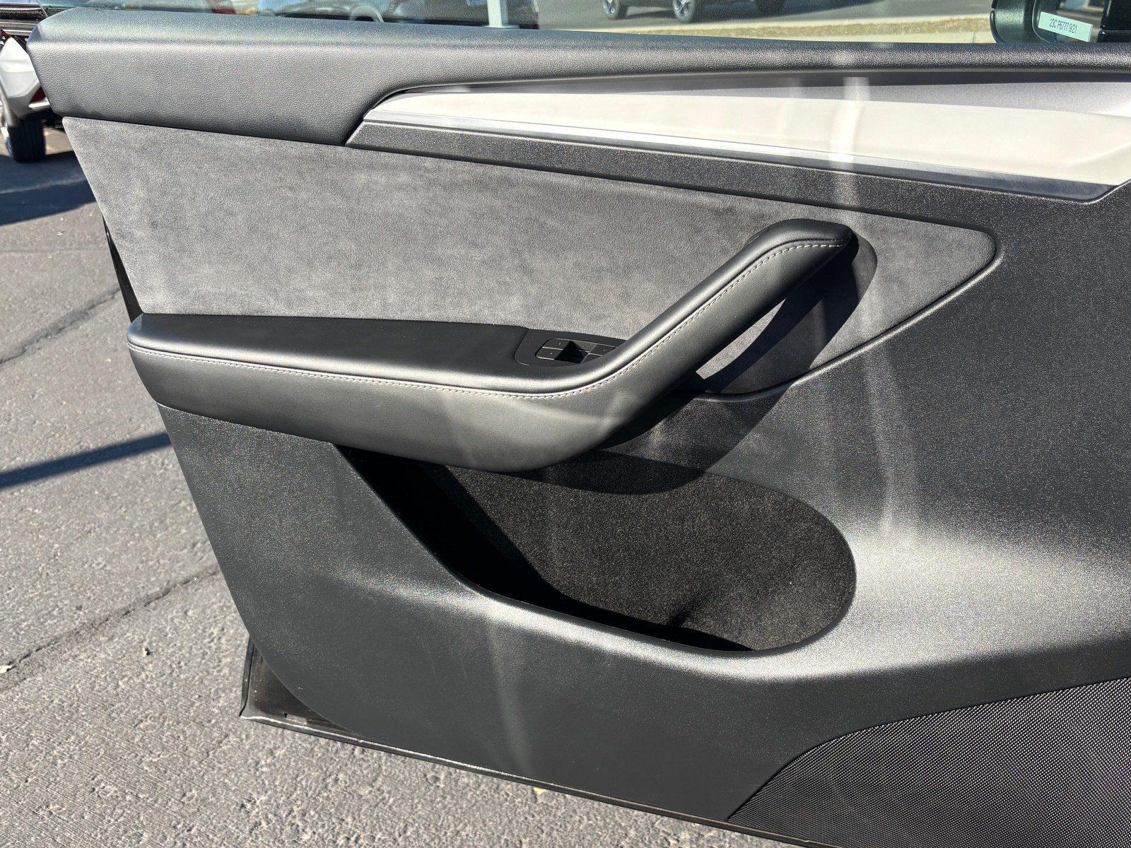 Used 2023 Tesla Model Y Performance AWD/4WD image 11